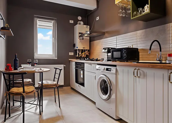 Unique Royal 28 Apartment *