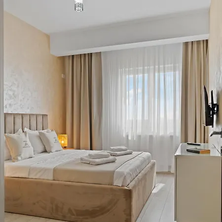 Апартаменты Unique Royal 28