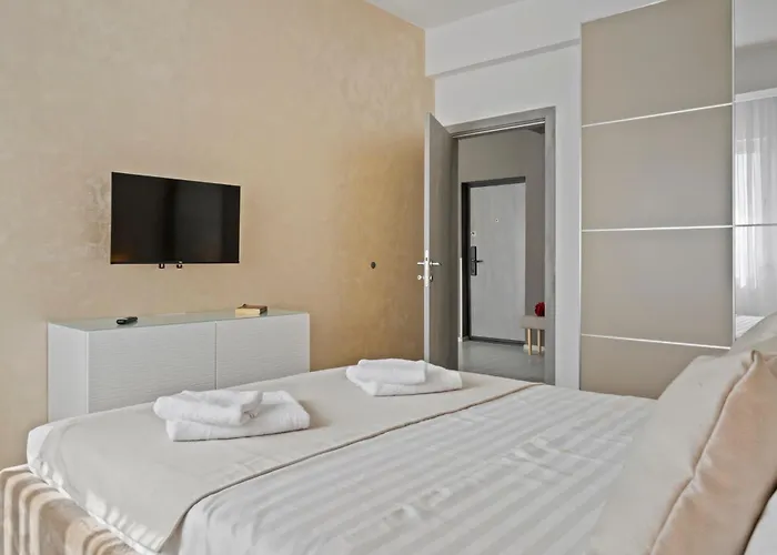 Apartment Unique Royal 28 *